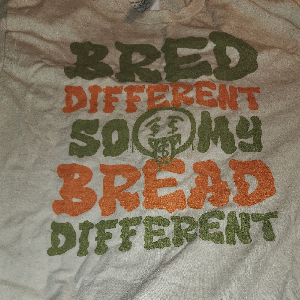 Large BRED DIFFERENT TEE